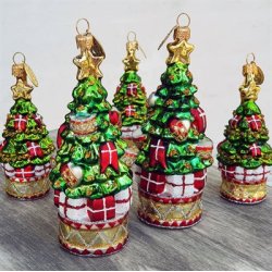 JULETRET MED SIN PYNT 11 CM